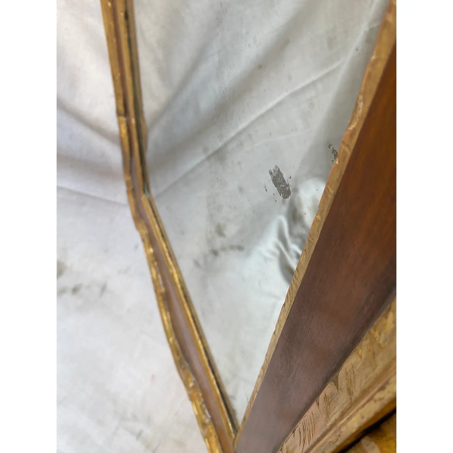19th Century Federal Style Gilded Mahogany Wall Mirror With Phoenix Crest