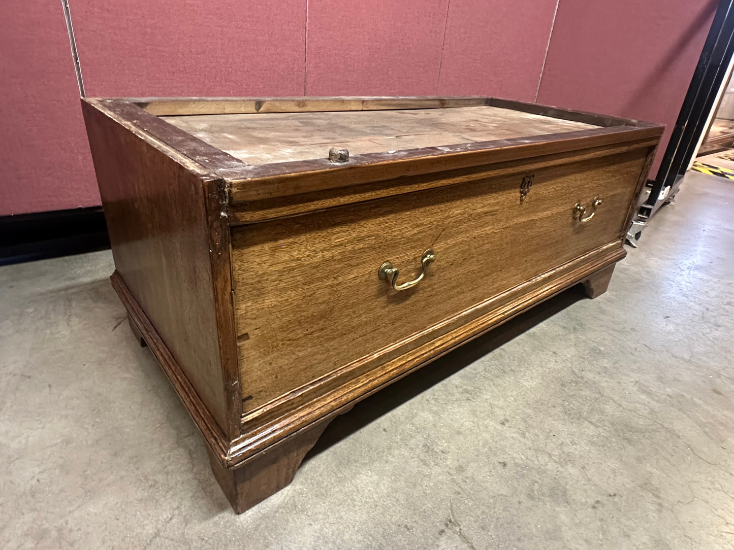 Georgian Style Chest of Drawers