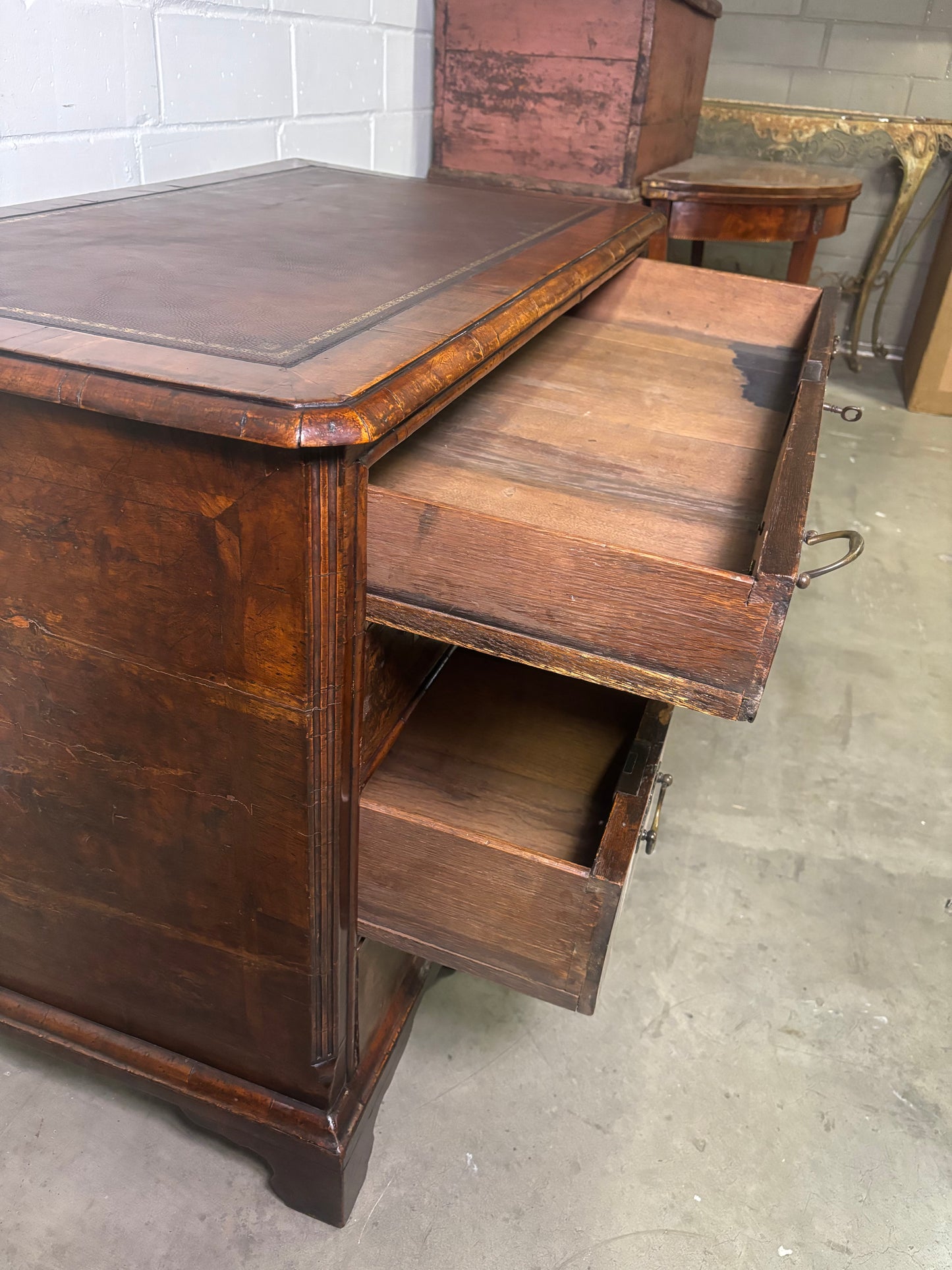 Lady's Dressing Table Kneehole Desk