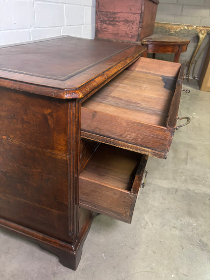 Lady's Dressing Table Kneehole Desk