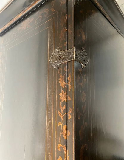 Tete De Négre Chinoiserie Cabinet