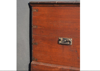 American Colonial Primitive Storage Chest