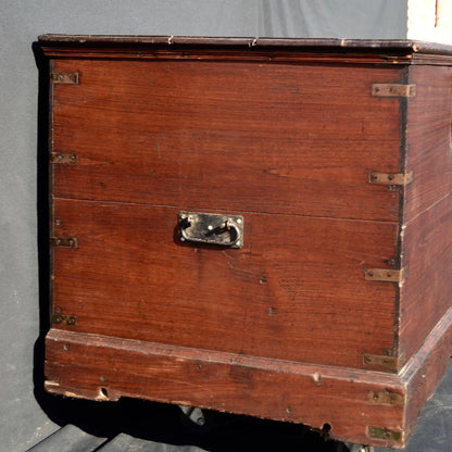 American Colonial Primitive Storage Chest