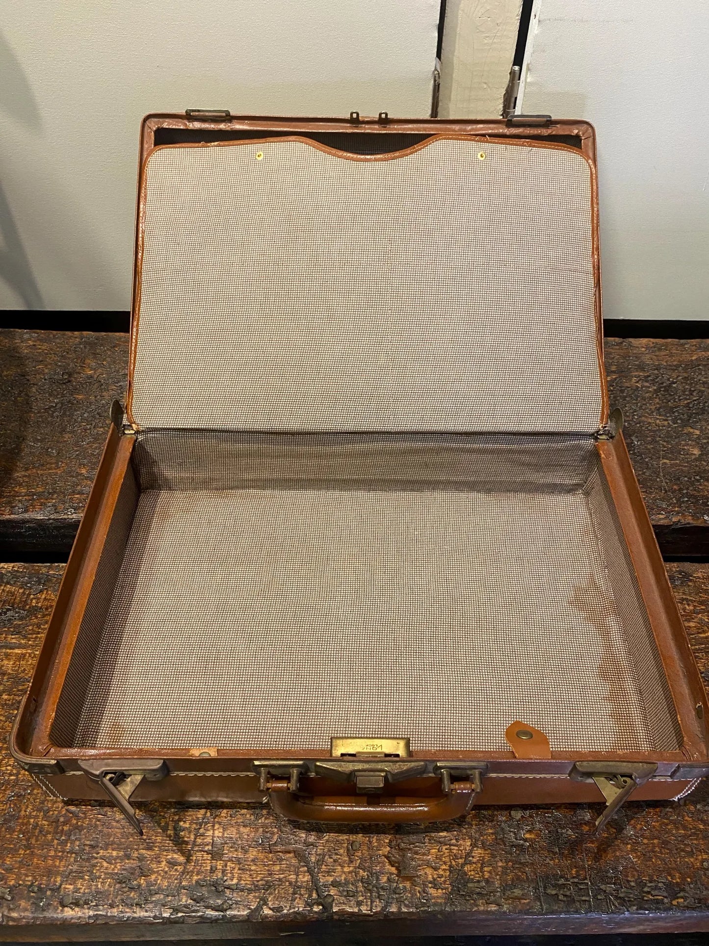 Vintage Brown US Trunk Suitcase